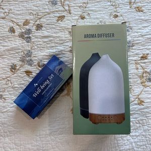 Aroma Diffuser + Essential Oils